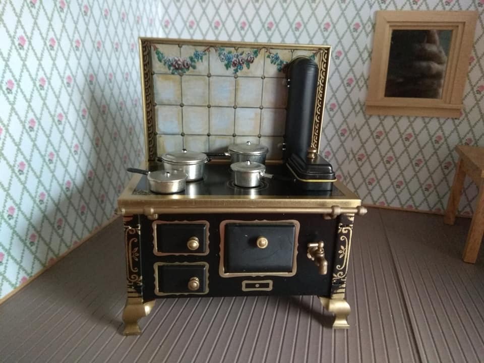 Kochtöpfe Miniatur zubehör auf Herd