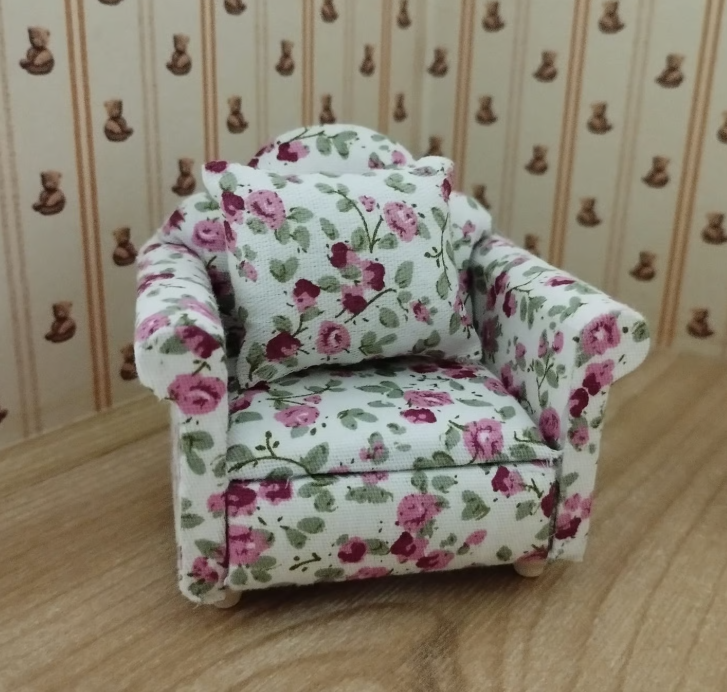 Sessel mit Blumen