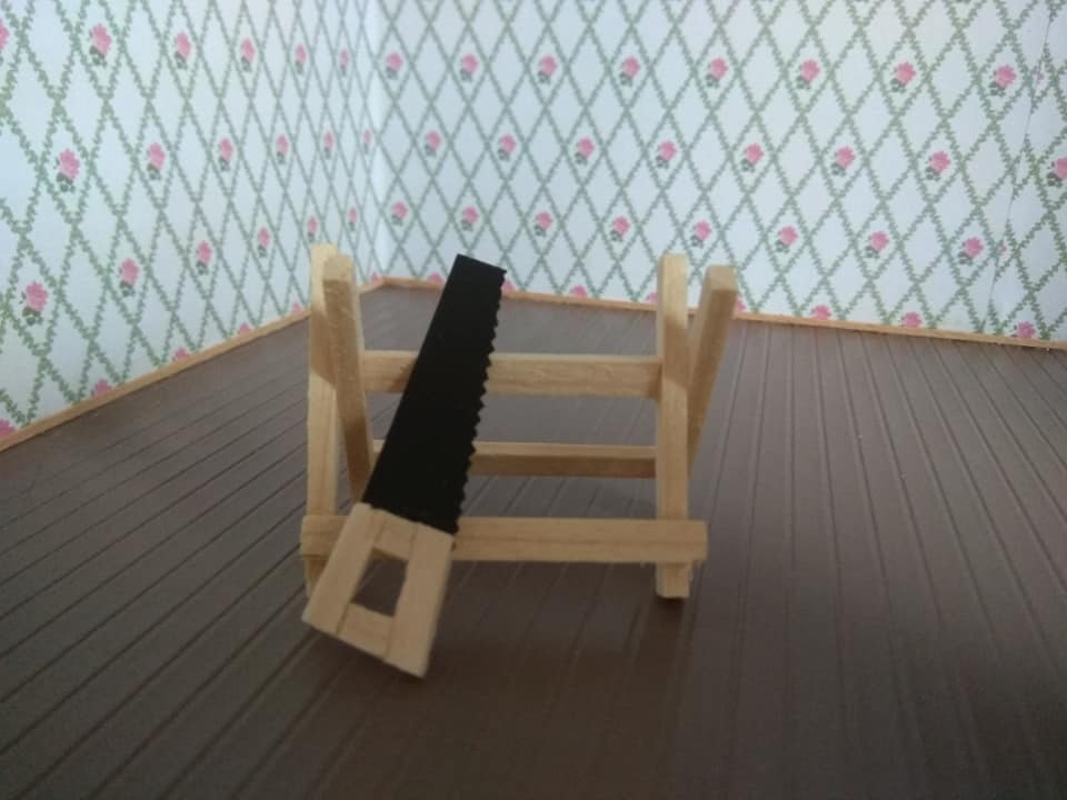 Säge bzw. Fuchsschwanz für das Puppenhaus 1:12