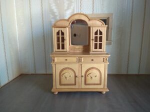 Esszimmerschrank mit Spiegel, Eiche hell 1:12