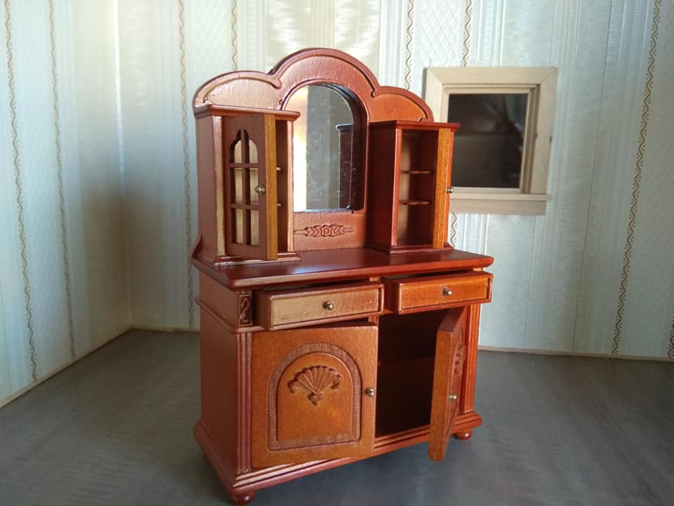 Esszimmerschrank mit Spiegel, Kirschbaumfarbe 1:12 offen