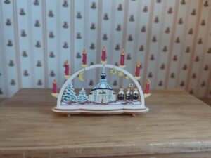 Schwibbogen/Lichterbogen "Seiffener Kirche" 1:12 für das Puppenhaus