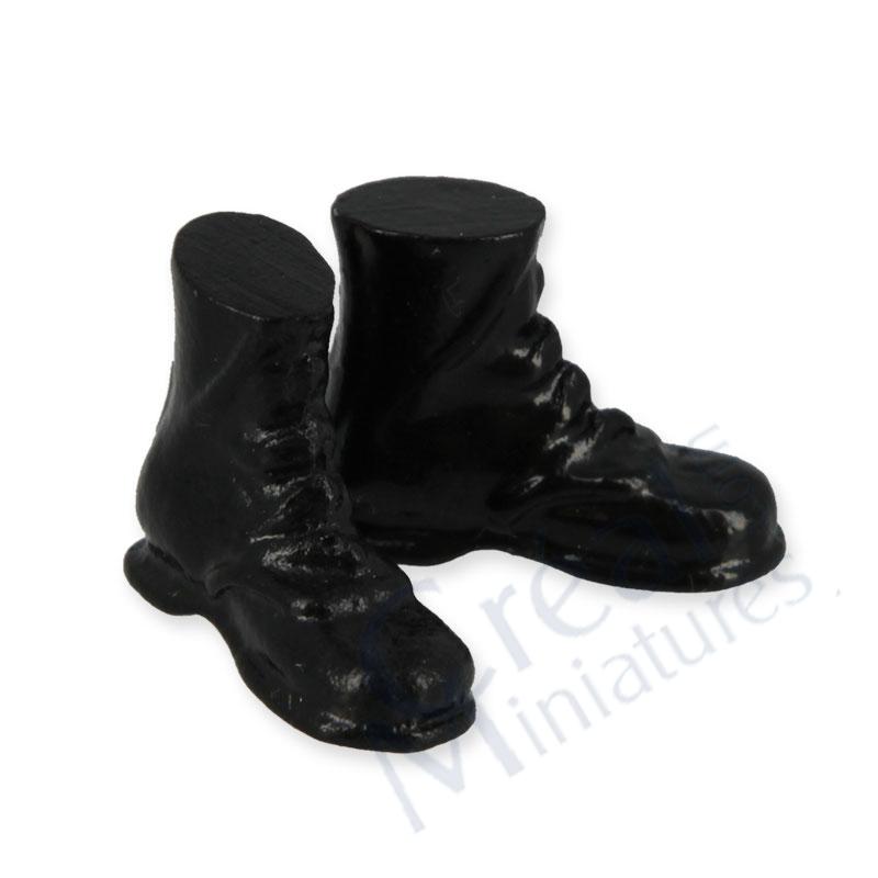 Schwarze Boots 1:12 für das Puppenhaus