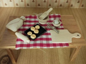Backset 17teilig für das Puppenhaus 1:12