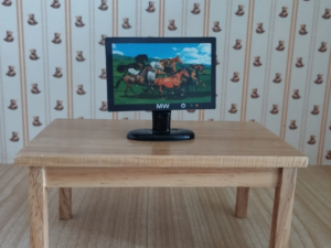 Bildschirm für das Puppenhaus 1:12