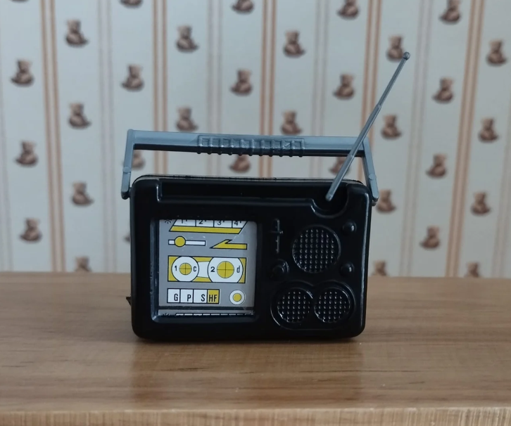 Radio für das Puppenhaus
