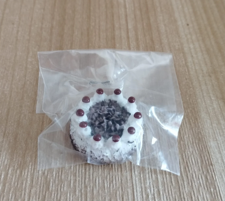 Schwarzwälderkirschtorte für das Puppenhaus