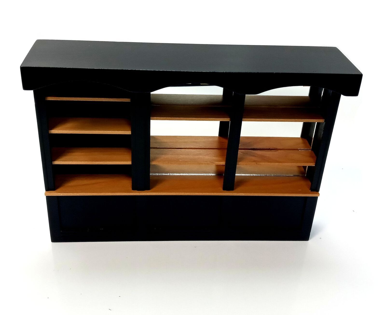 Barschrank aus Holz und Metall in schwarz für das Puppenhaus von oben
