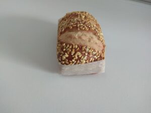 Kastenbrot mit Körnern Miniatur Deko