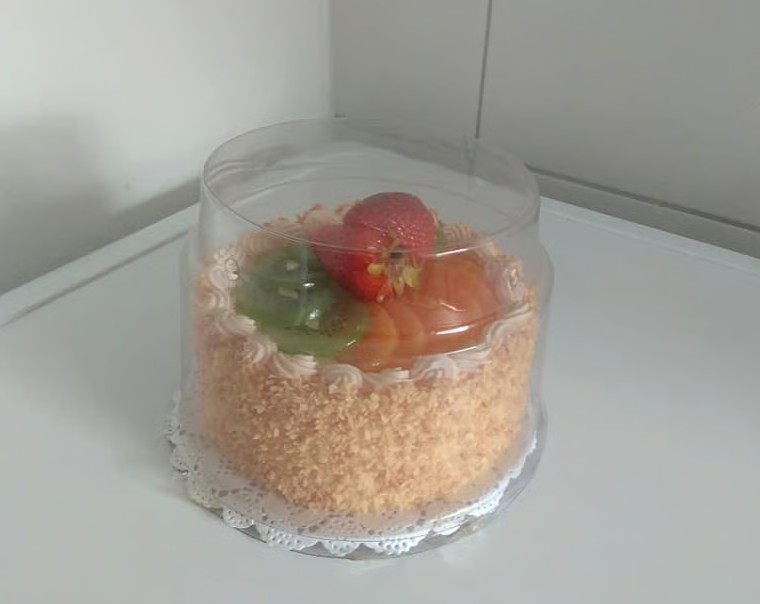 Obsttorte für das Puppenhaus mit Abdeckung