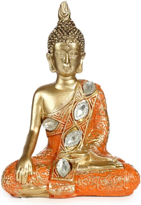 Thai-Buddha in orange/gold, Hand am Knie.