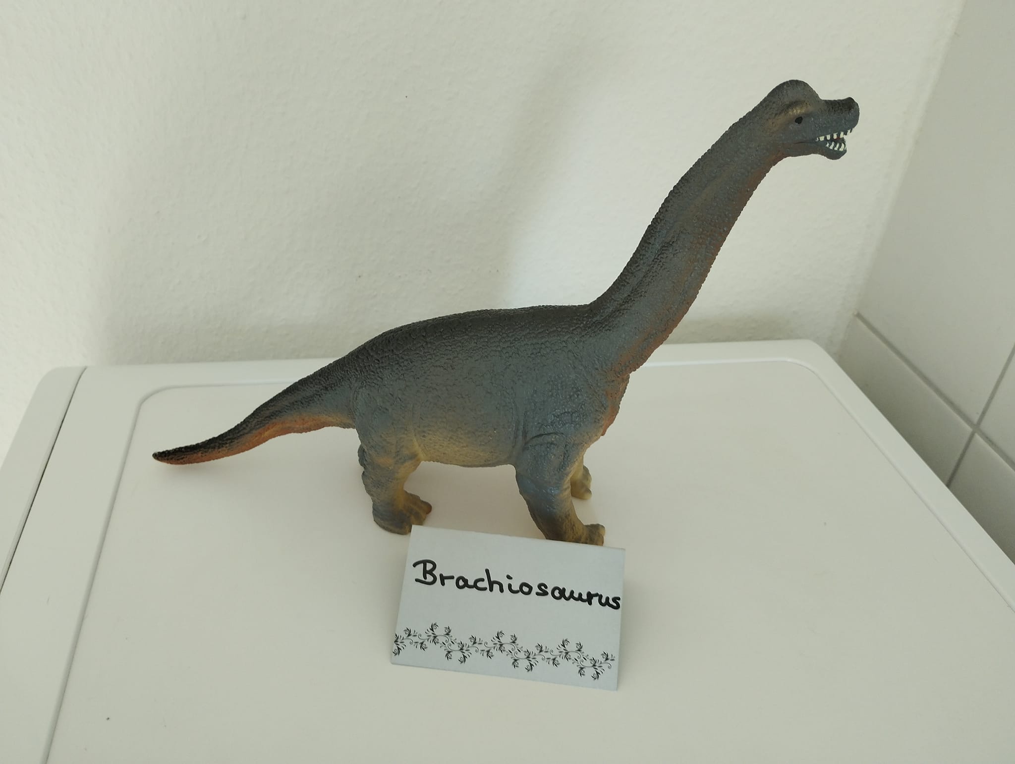 Dinosaurier aus Gummi, Kinderspielzeug oder zum Sammeln