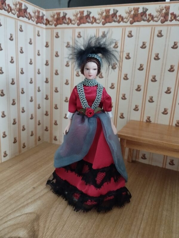 Puppenhauspuppe, Porzellanpuppe 1:12, Frau/Dame mit Federkopfschmuck