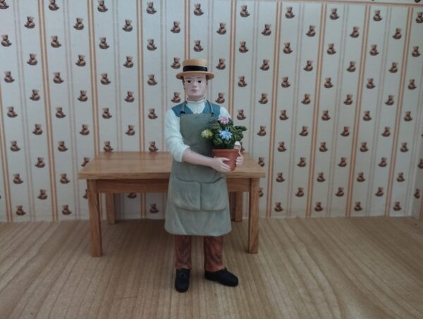 Resinfigur Gärtner 1:12