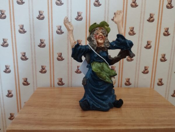 Hexen klein aus Resin , Dekoration