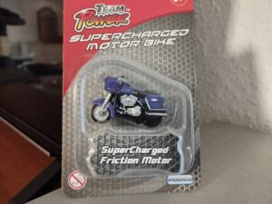 Motorrad lila, 5 cm lang