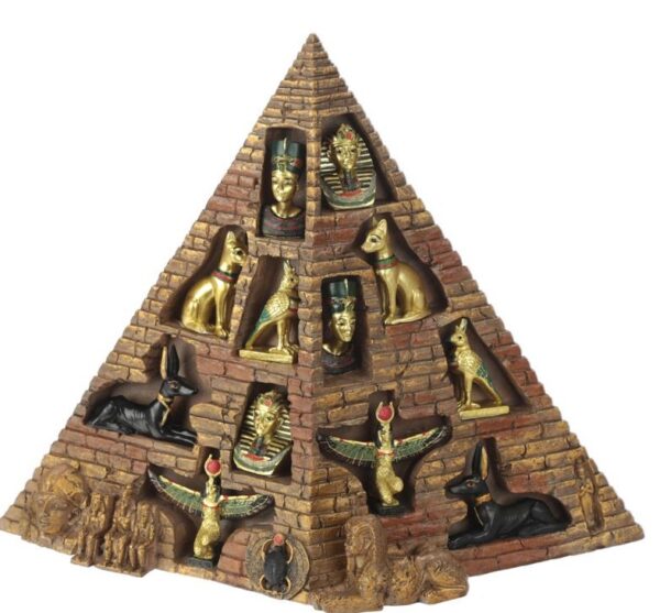 ägyptische Pyramide mit Sammlerfiguren, Dekoration, Ägypten