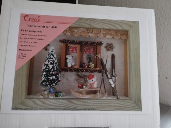 DIY Wandvitrine im Weihnachtsstil, Miniatur